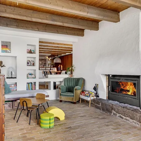 Vakantiehuis In With Wifi And 3 Bedrooms Greve