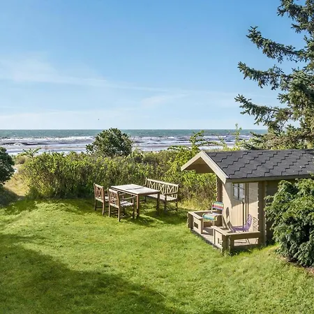 Vakantiehuis In With Wifi And 3 Bedrooms Greve