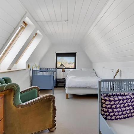 Vakantiehuis In With Wifi And 3 Bedrooms