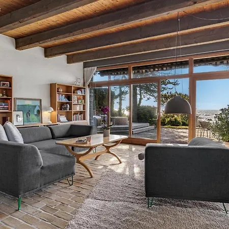 In With Wifi And 3 Bedrooms Vakantiehuis